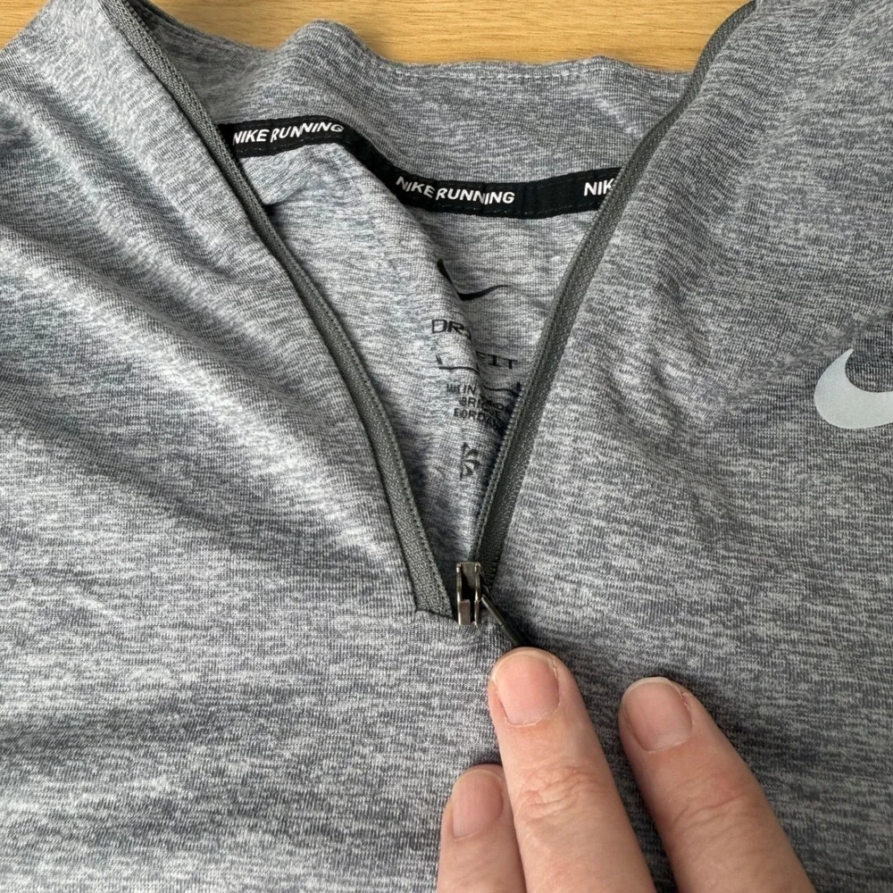Nike Running Dri-FIT 1/2 Zip Pullover Top Men Medium Gray Performance Activewear